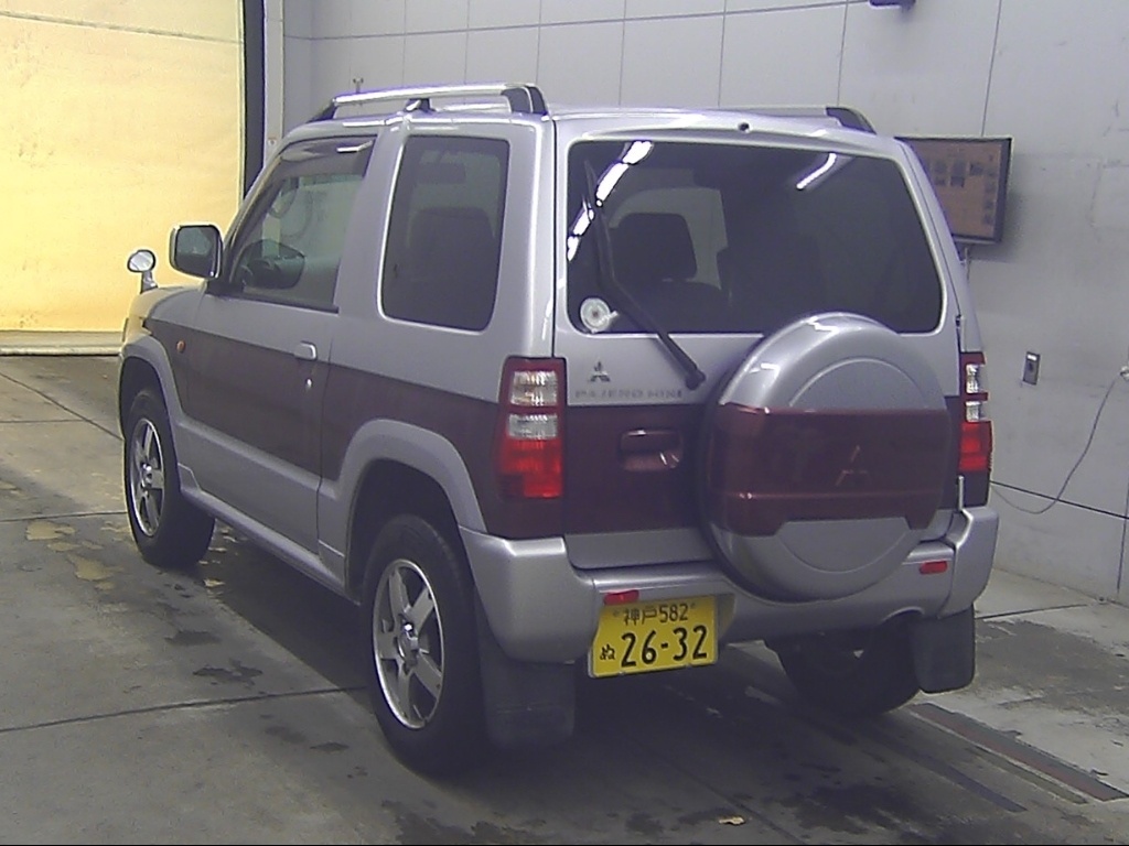MITSUBISHI PAJERO MINI