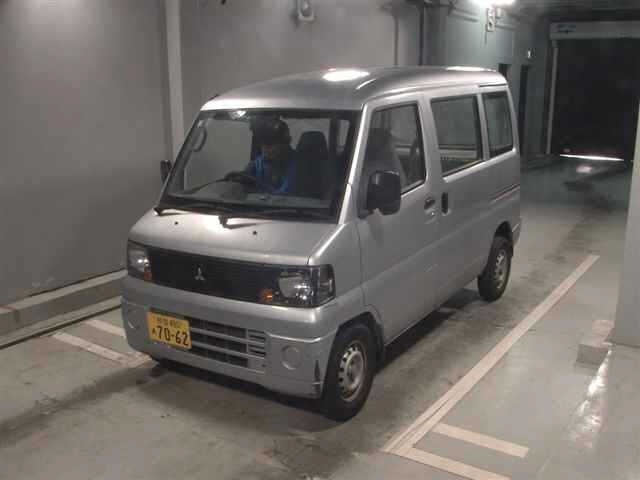 MITSUBISHI MINICAB