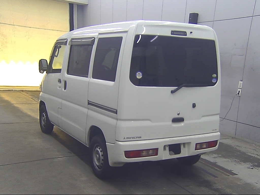 MITSUBISHI MINICAB
