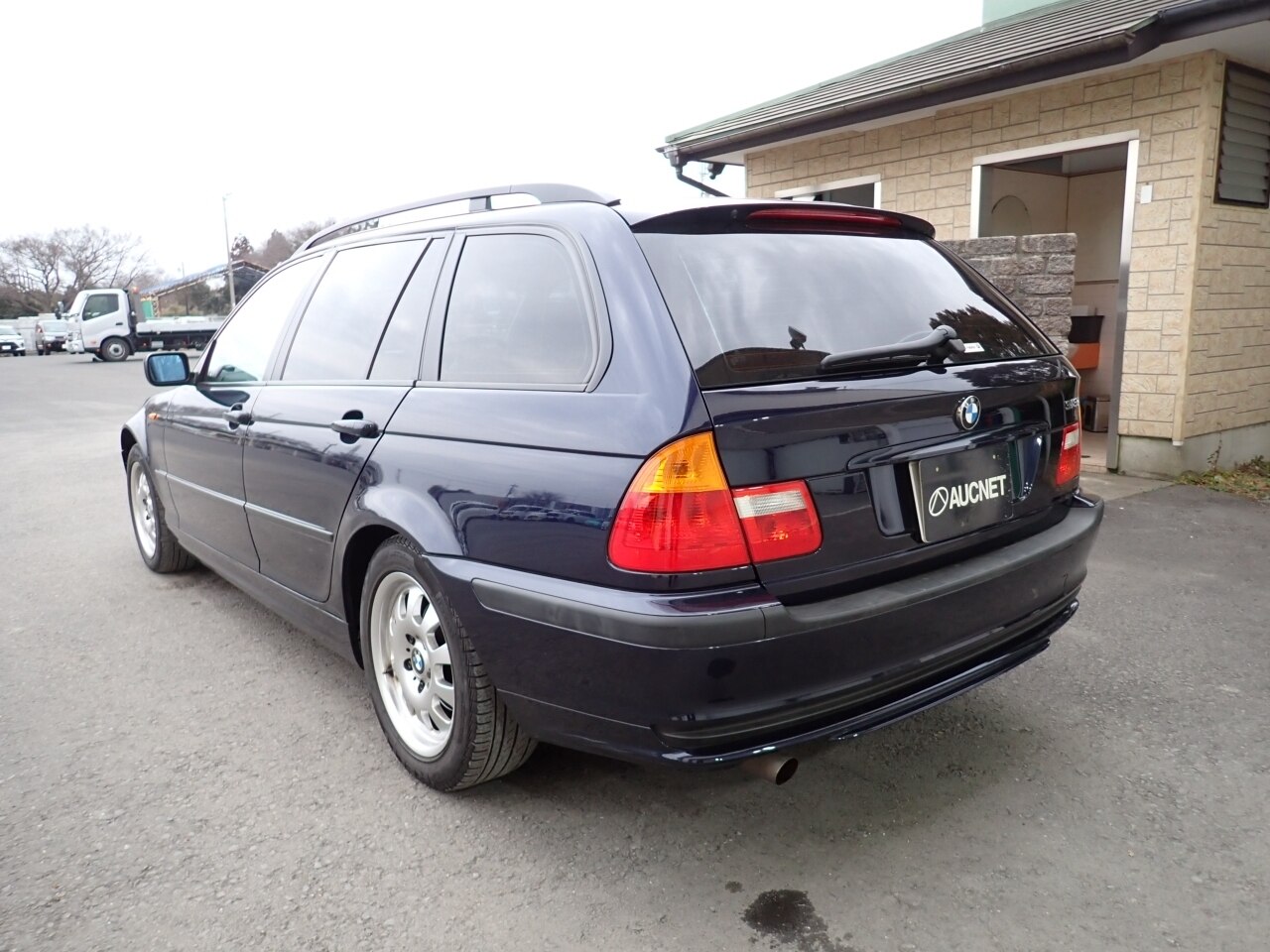 BMW 3-SERIES