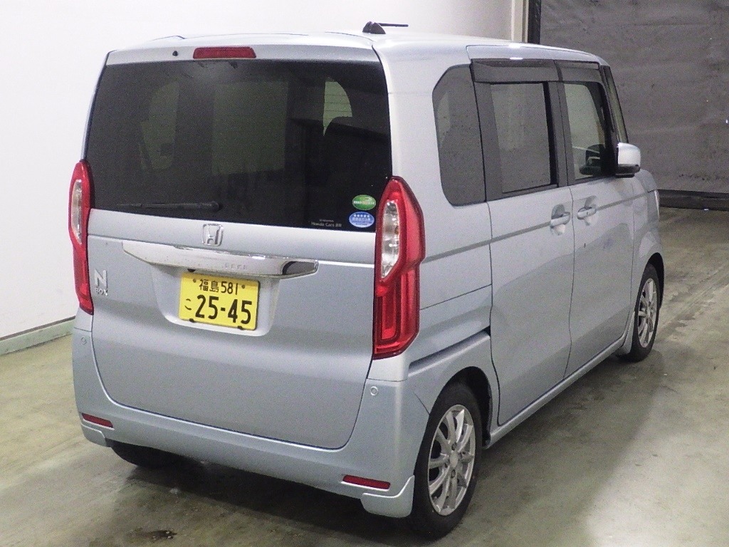 HONDA N-BOX