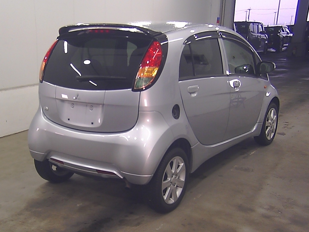 MITSUBISHI I