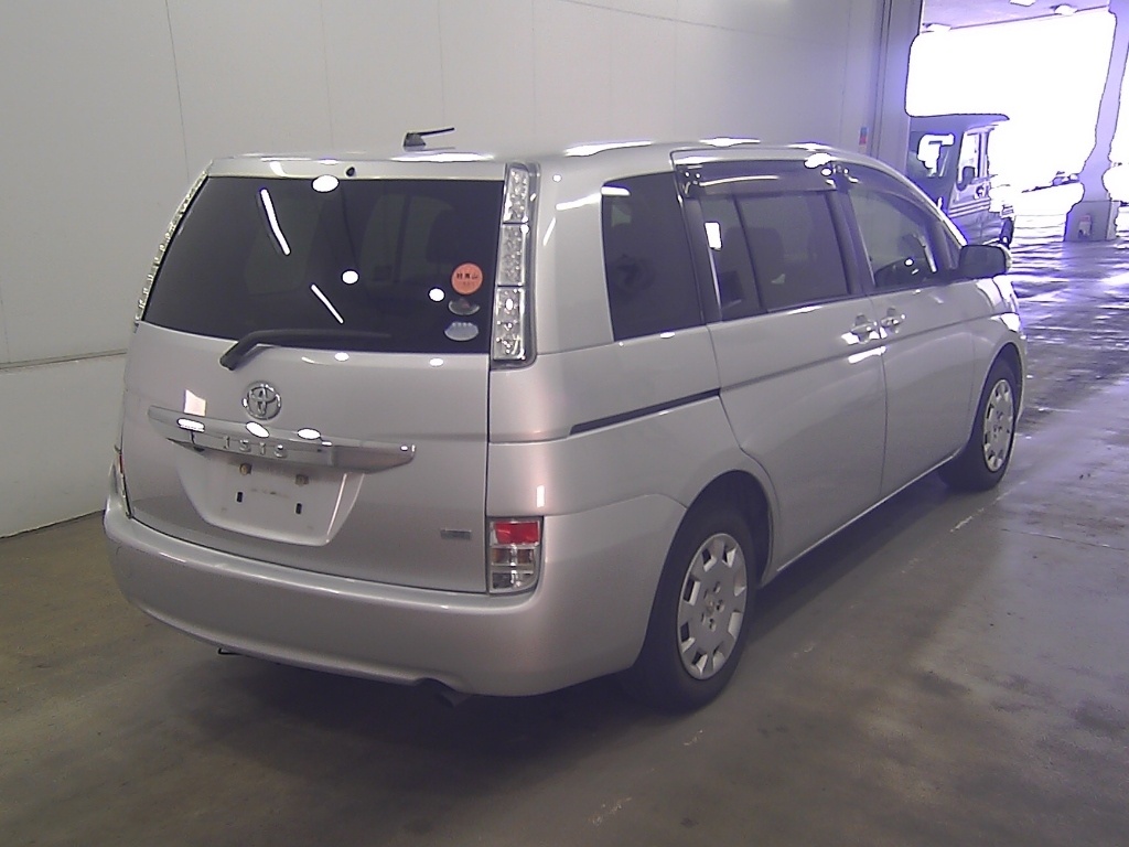 TOYOTA ISIS