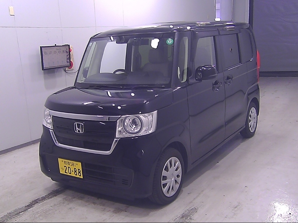 HONDA N-BOX