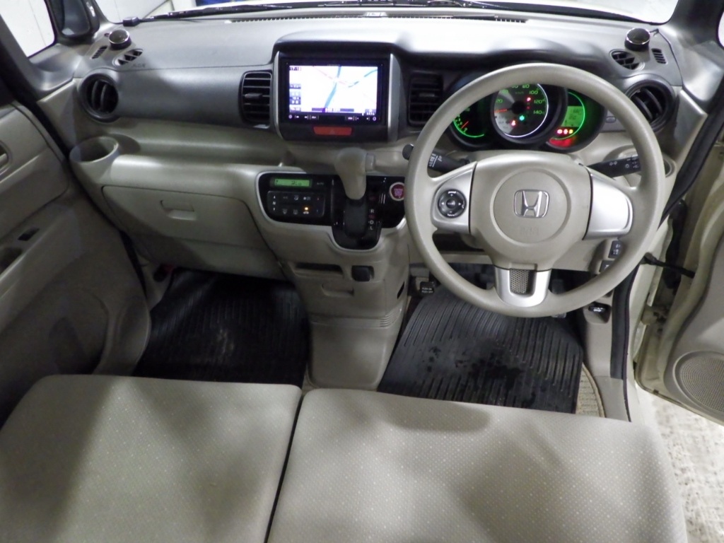 HONDA N-BOX