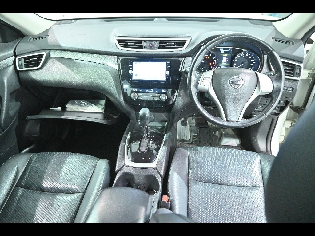 NISSAN X-TRAIL