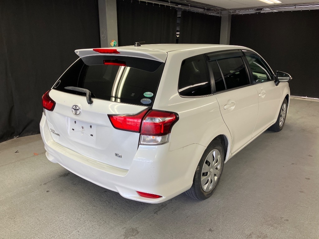 TOYOTA COROLLA FIELDER