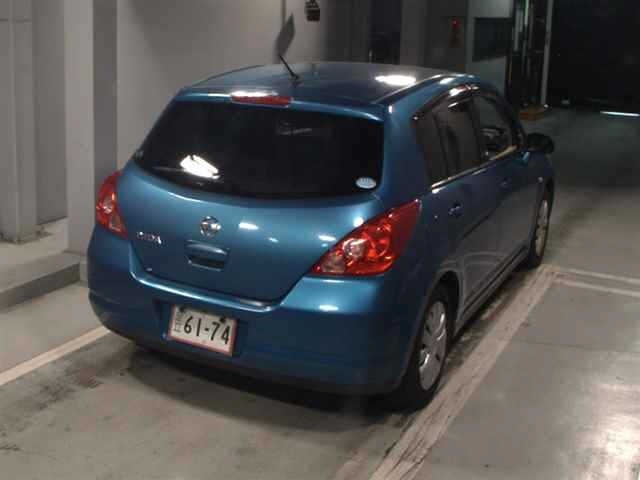 NISSAN TIIDA
