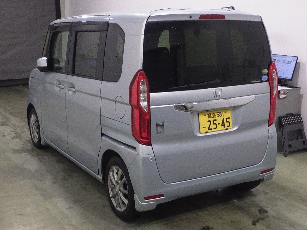 HONDA N-BOX