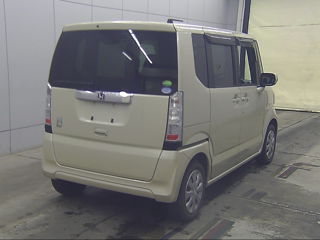 HONDA N-BOX
