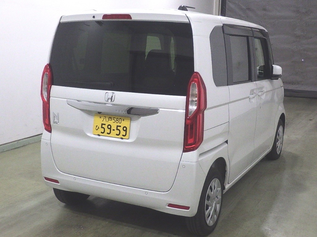 HONDA N-BOX