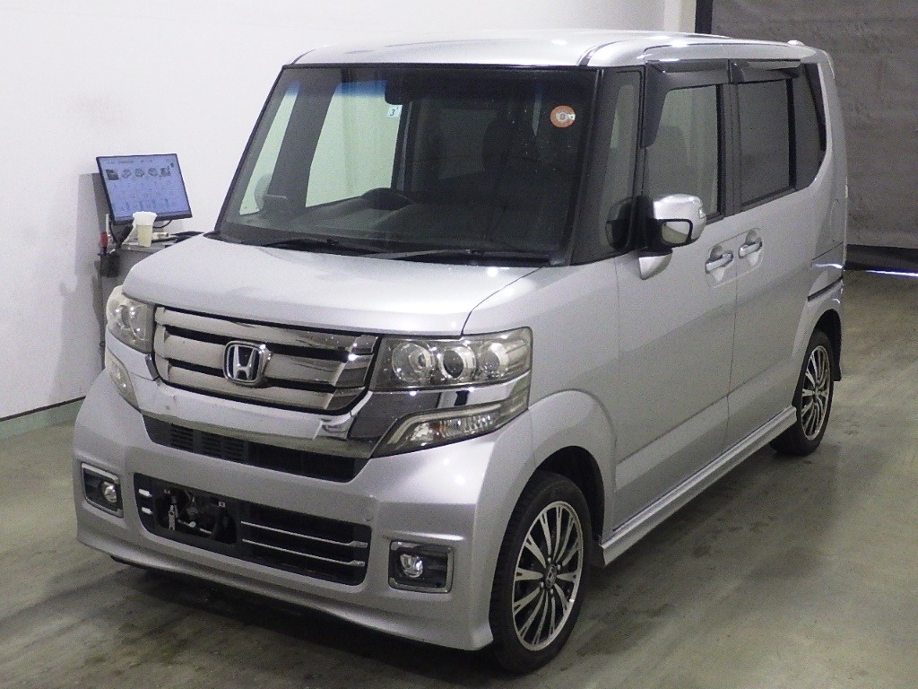 HONDA N-BOX