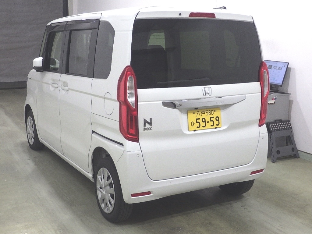 HONDA N-BOX