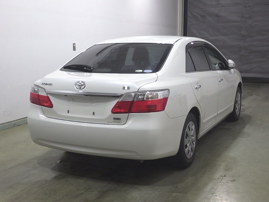 TOYOTA PREMIO