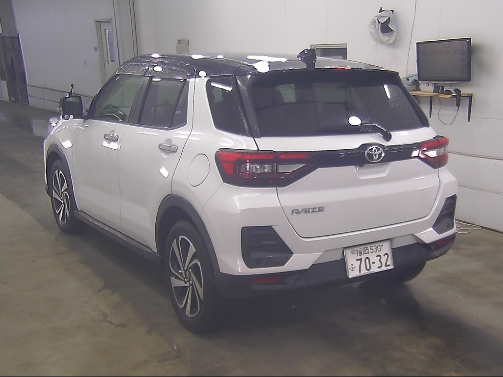 TOYOTA RAIZE