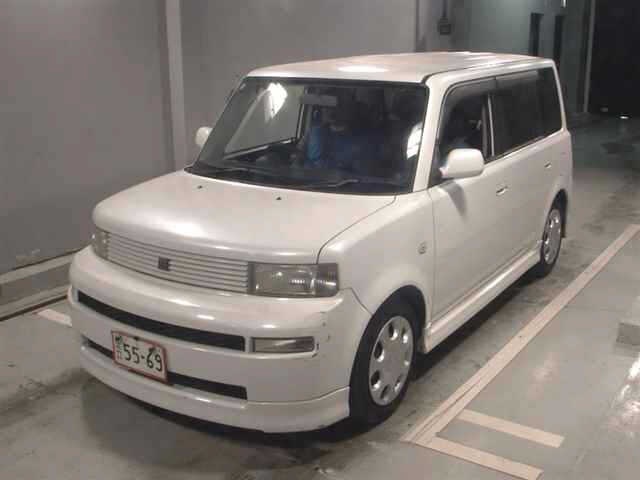 TOYOTA BB