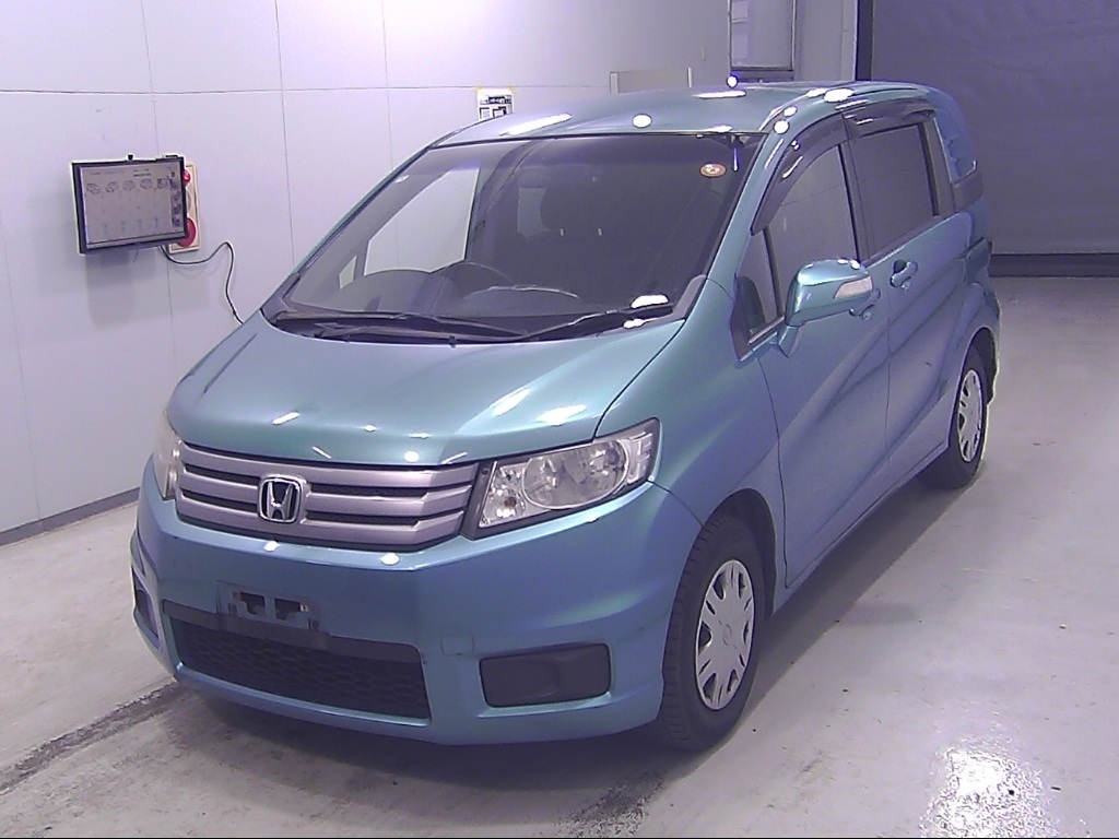 HONDA FREED SPIKE