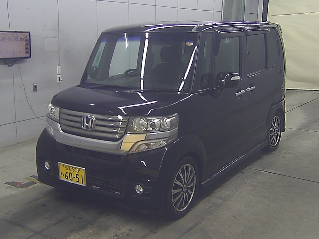 HONDA N-BOX