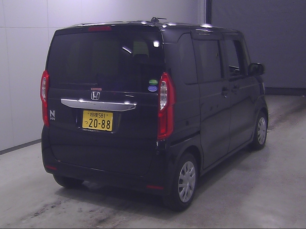 HONDA N-BOX