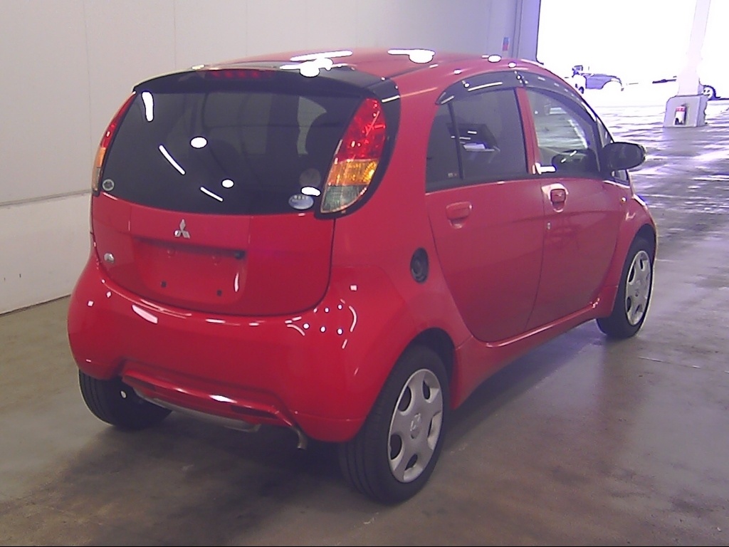 MITSUBISHI I