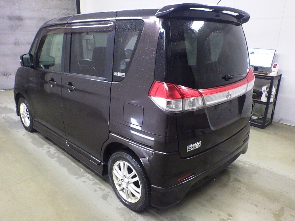 MITSUBISHI DELICA D:2