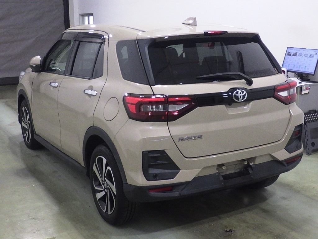 TOYOTA RAIZE