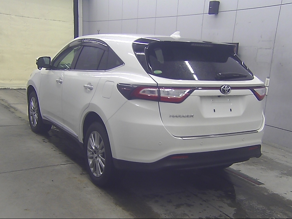 TOYOTA HARRIER