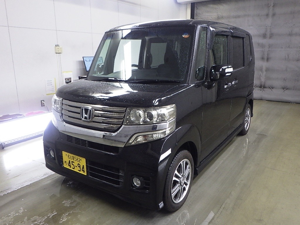 HONDA N-BOX