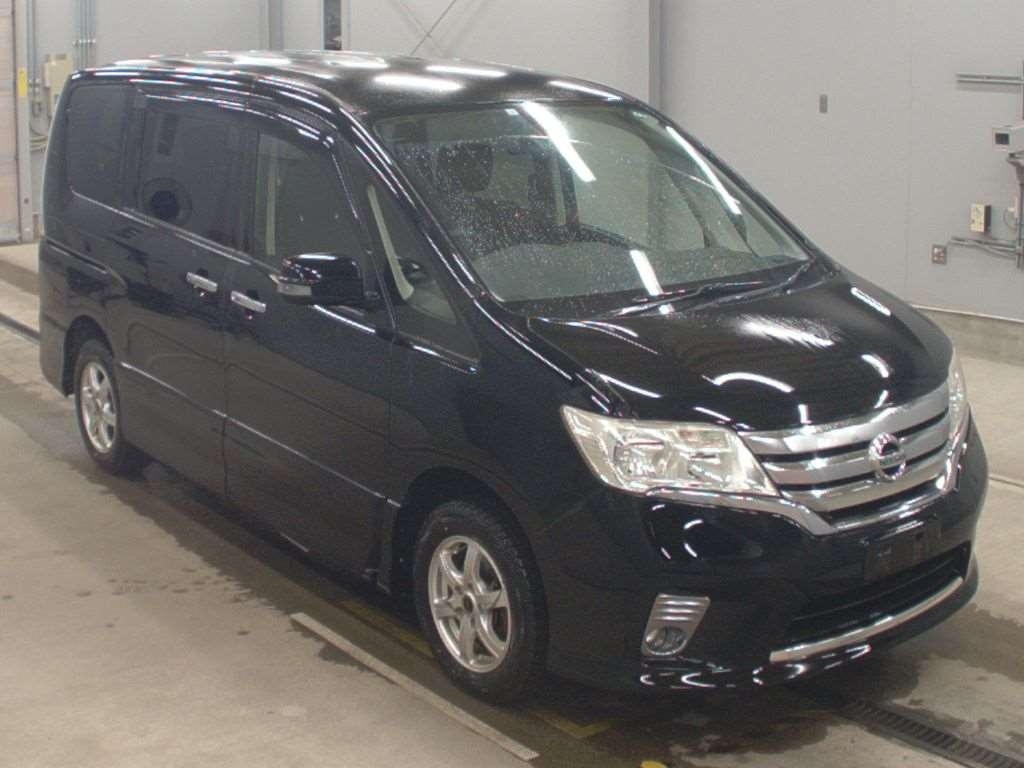 NISSAN SERENA