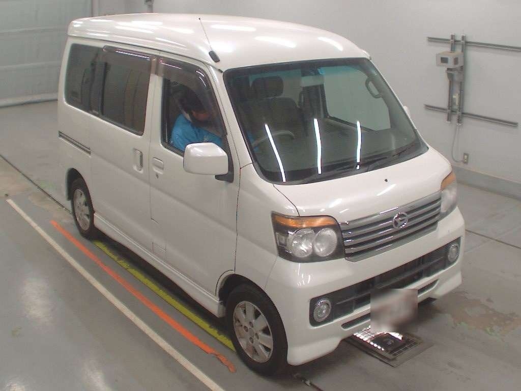 DAIHATSU ATRAI