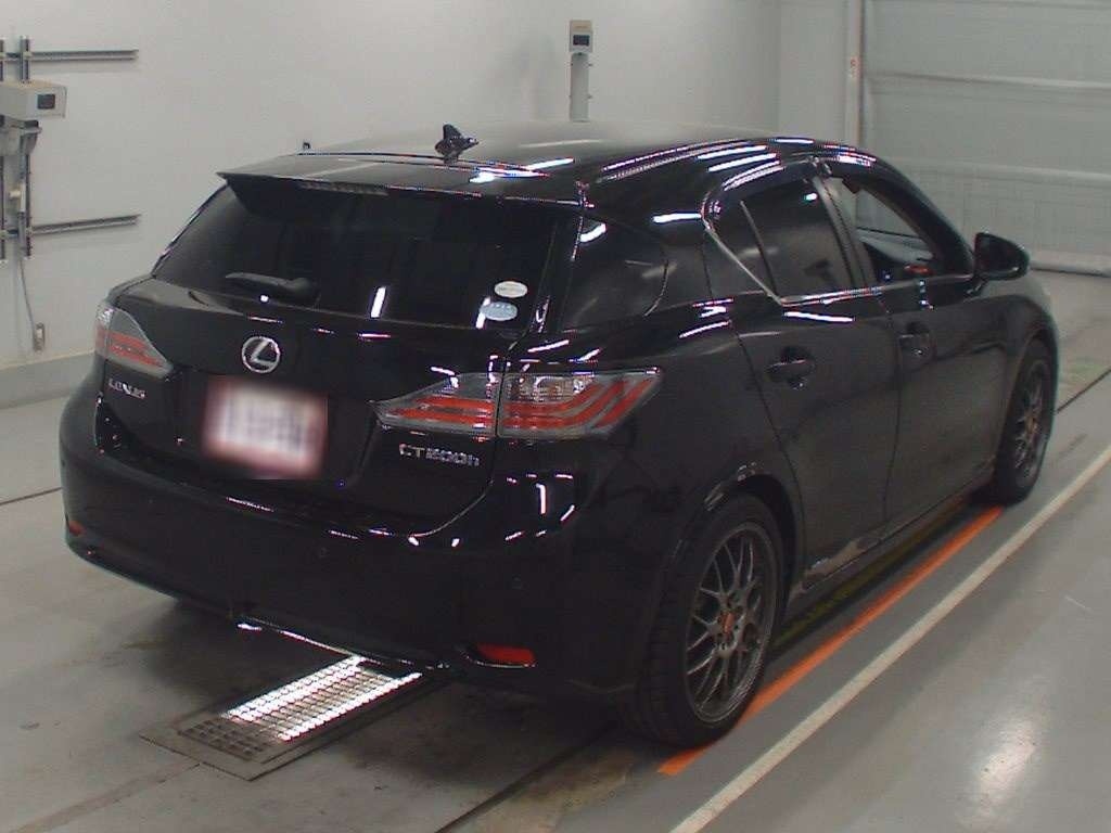LEXUS CT200H