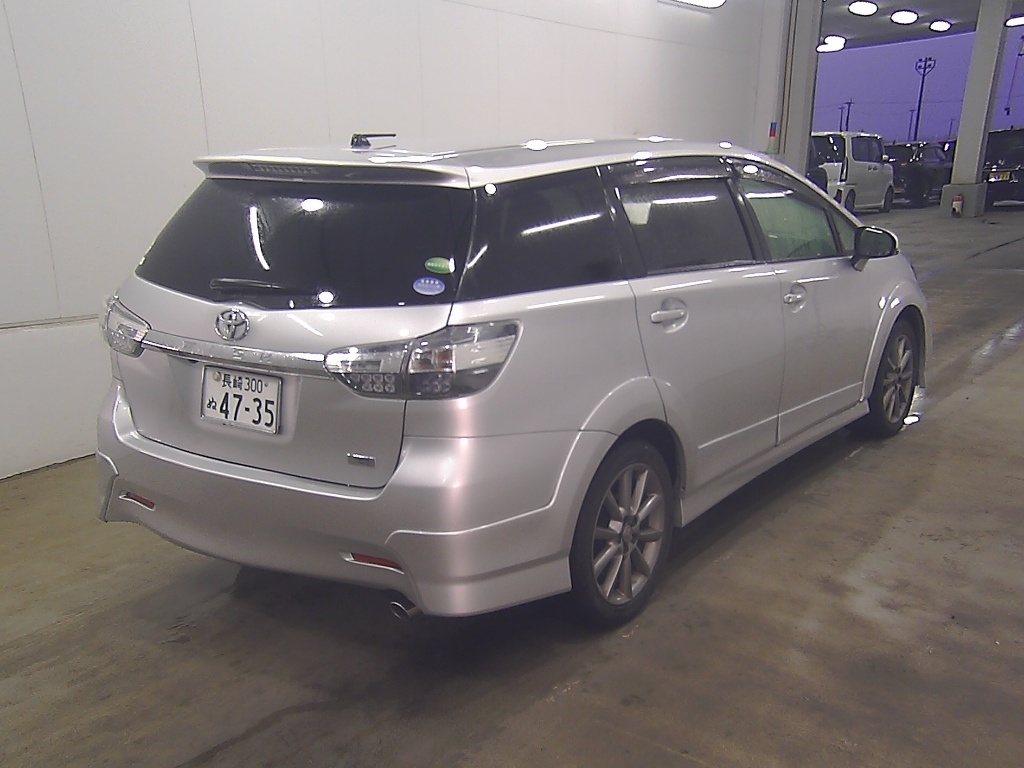 TOYOTA WISH