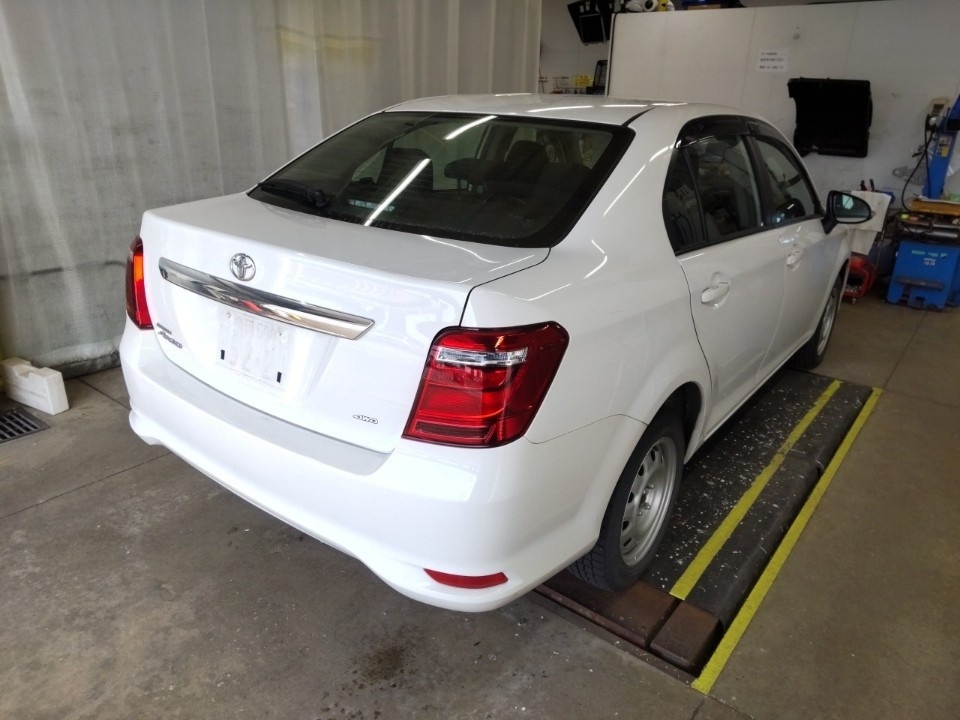 TOYOTA COROLLA AXIO