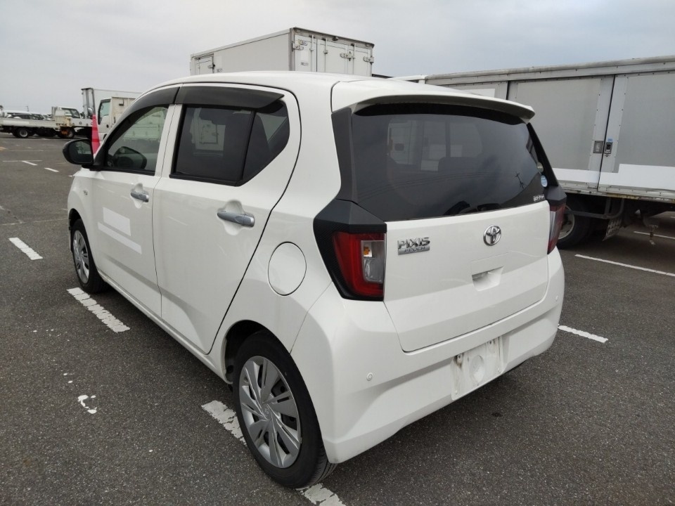 TOYOTA PIXIS EPOCH