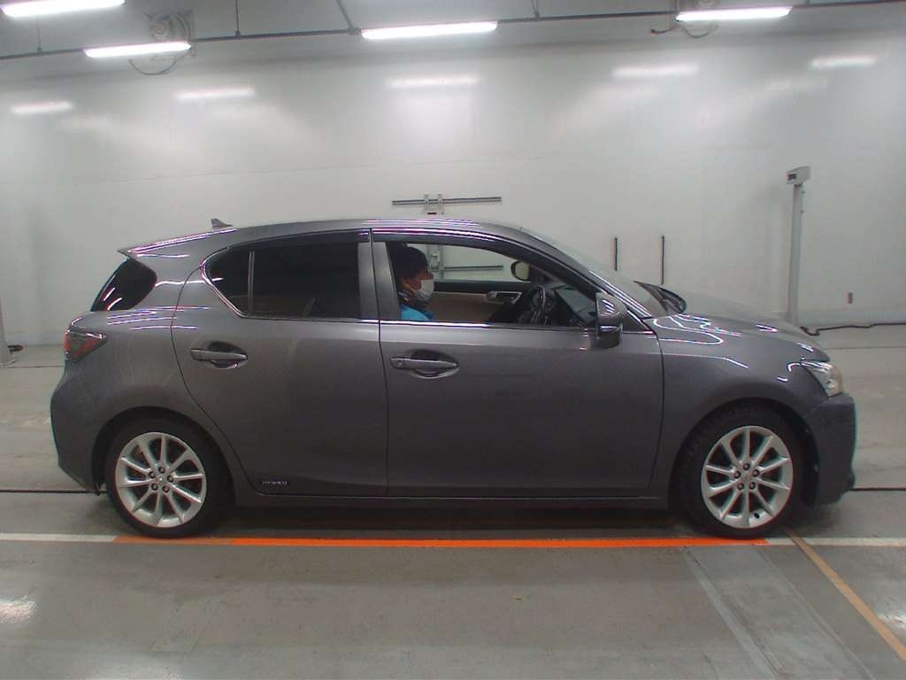 LEXUS CT200H