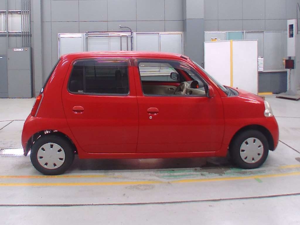 DAIHATSU ESSE