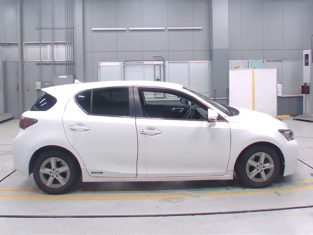 LEXUS CT200H