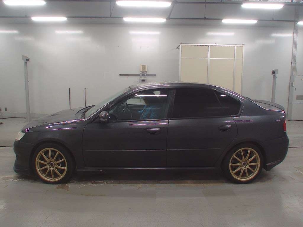 SUBARU LEGACY B4