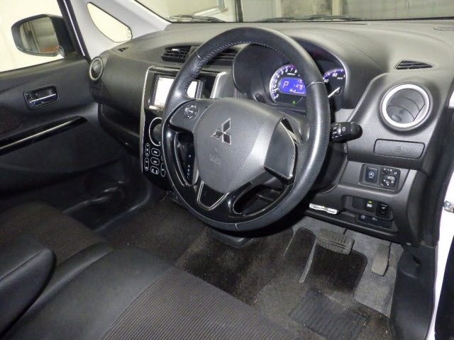 MITSUBISHI EK CUSTOM