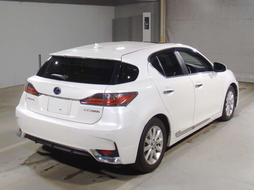 LEXUS CT200H