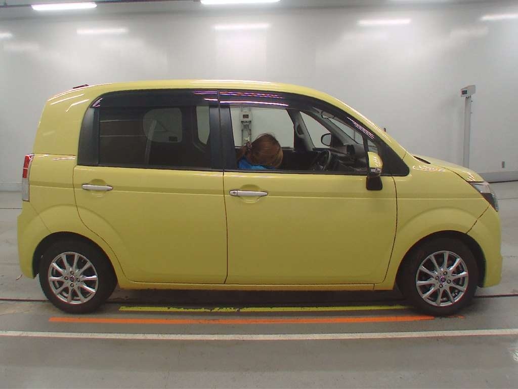 TOYOTA SPADE
