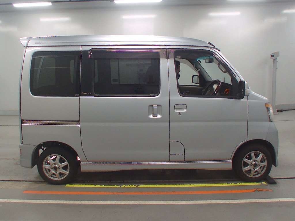 DAIHATSU ATRAI