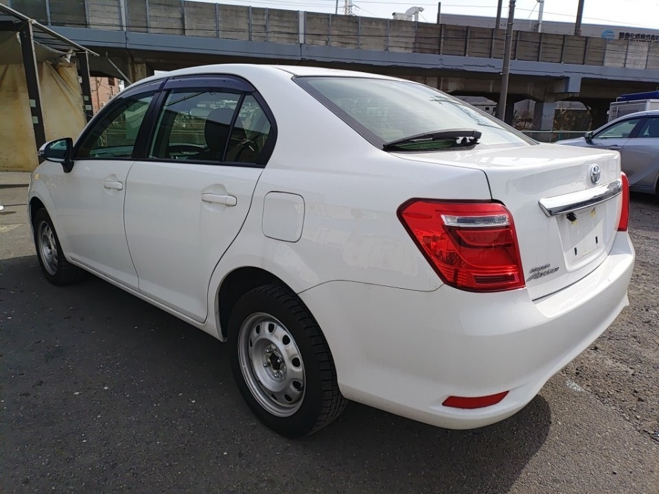 TOYOTA COROLLA AXIO
