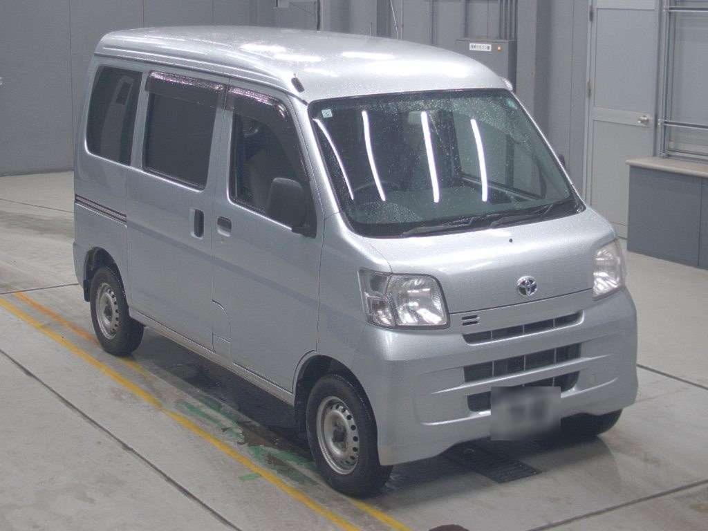 TOYOTA PIXIS VAN