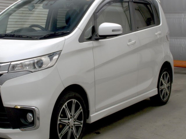 MITSUBISHI EK CUSTOM