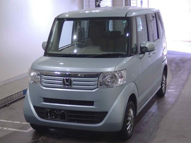 HONDA N-BOX