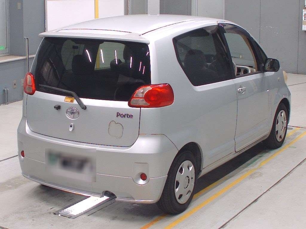 TOYOTA PORTE