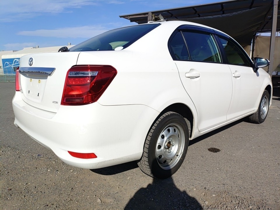 TOYOTA COROLLA AXIO