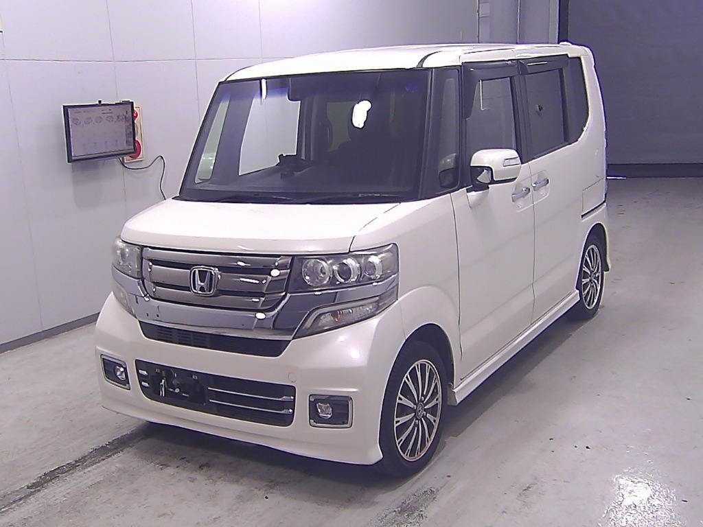 HONDA N-BOX
