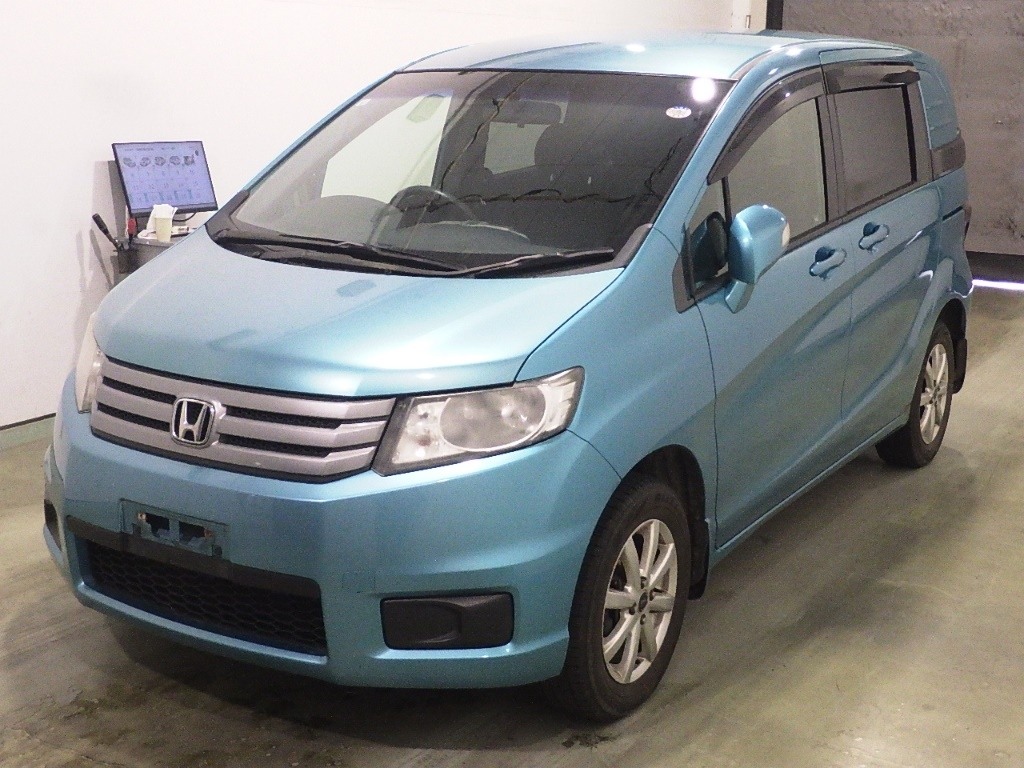 HONDA FREED SPIKE